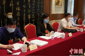 政协委员蔡晓红推介重离子治疗肿瘤建议纳入医保图片