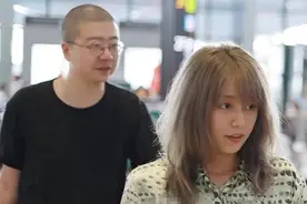 不是才子佳人组合嘛，李诞和黑尾酱怎么被传离婚了？图片