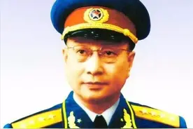幽默陈赓：我军的“第一段子手”，毛泽东、彭德怀都被逗笑了图片