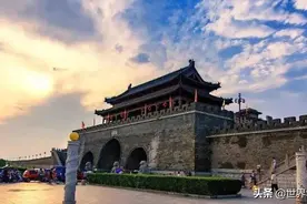 洪水来袭，安徽900年古城墙再显神威：古代抗洪防涝设计有多强？图片
