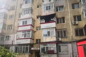 8岁女孩被崩下3楼：初判电瓶充电爆炸！电瓶爆炸威力能有这么大？图片