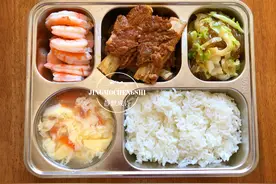 九岁小学生一周午餐分享，每天不重样，朋友：还缺孩子吗？图片