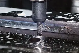 浅析数控机床常见故障的诊断维修与保养图片