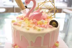 家长们，一定要陪孩子做一次生日蛋糕图片