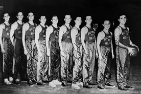 NBA发展史（1947-1948）子弹缔造神迹，实现21分大逆转图片