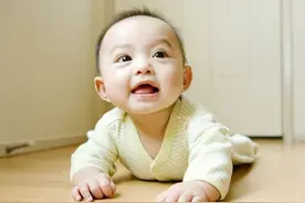 没有笨妈妈只有懒妈妈，经常对小宝宝做两件事，宝宝身体顶呱呱图片