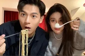 恋综都是假CP？韩萌马健星时隔1年终成真，甜蜜晒照好般配图片