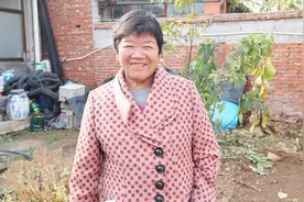 儿女城市有楼房，为啥农村父母不愿意住？大妈的回答太打脸了视频封面