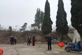 重温红色历史    弘扬经典文化图片
