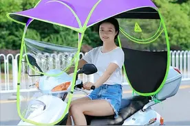 安徽合肥：电瓶车雨棚，该不该拆？图片