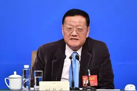 凤凰金融被立案，凤凰卫视主持人会被追责吗？图片