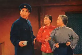 《红灯记》《沙家浜》样板戏影响大，并不是因为它们艺术性有多高图片