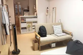 日本35㎡小公寓，单身女白领因超强收纳术走红网络，家中干净清爽图片