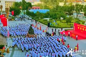 「同升一面旗」升国旗、奏国歌！和平医院向祖国表白图片