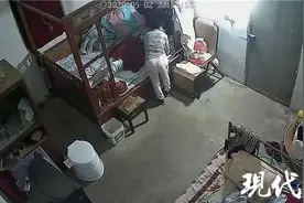保姆闷死83岁老太太，事后还帮家属处理后事！监控拍下可怕一幕…图片