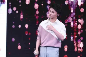 假声男高比较少，老师为什么还都反对学习假声男高呢？图片