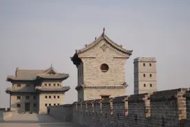 耗资300亿修建的太原“假古镇”，旨在返古溯源，还是带动商业？图片