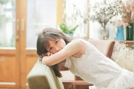 女人是否可以撩，不必过多猜测，她的“不拒绝”便是答案图片