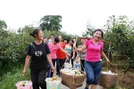 农村留守妇女最怕的是这种人，随时可能导致身败名裂图片