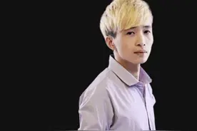 战旗面临倒闭，文森特最终实现了自己的诺言，和观众谈心惹人心酸图片