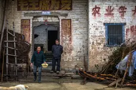 多听听农村老农民的心声，再来说农村退休制度，在此之前请闭嘴图片