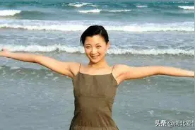 她曾是中国军校第一校花，24岁享受正营级待遇，富豪丈夫坐牢十年图片