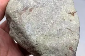 木那全赌冰春彩牌子料，有春有彩，色泽艳丽，白雾浓郁图片