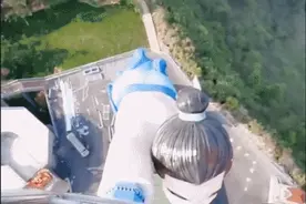 重庆又飘了推出亚洲第一悬崖秋千，荡一下魂飞魄散图片