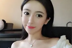 小说：将偷偷看她的李健给抓了个正着图片