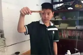 重庆“神童”姜明宇：被爷爷奶奶一手带大，1岁识字15岁高考667分图片