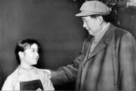 1958年，那个被毛主席亲切接见的“红孩子”，后来怎么样了图片