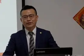 平安大咖操浩天：利用兴趣经营客户，酒桌上都能谈保险图片