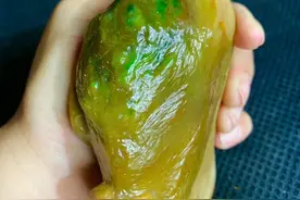 缅甸大马坎场口翡翠原石图片