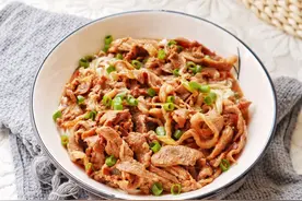 家常羊肉面的做法，简单快手，汤鲜肉嫩面条劲道，太过瘾了图片