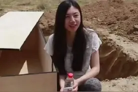 女子体验死亡，进入棺材埋入土里三小时，挖出棺材后悲剧了！图片