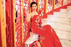金扣子旗袍，颠覆我对中式旗袍的认知图片