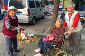 70年前哥弟俩娶了姐妹俩 两家合成一家亲上加亲 故事很感人图片