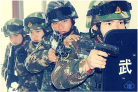 甘肃文科状元求学985，毅然选择入伍，在武警部队立功被多次表彰！图片