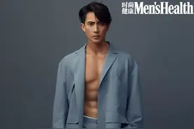 42岁吴尊脱衣秀肌肉，这公狗腰太绝了图片