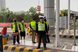西宝高速缓堵保畅一线最美“阿房人”图片