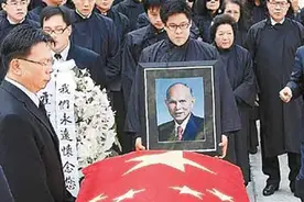 香港富豪霍英东：享国葬，世纪绑匪不敢惹，李嘉诚赌王都要给面子图片