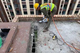 中南漫悦湾小区业主违建物被强拆图片