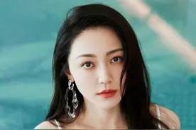 黄梦莹黑色系列大长腿性感写真图片