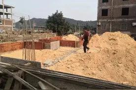 南安：顶风、执意违建，限期未改……强制拆除图片