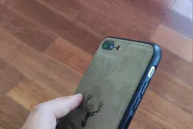 把苹果iPhone8P送给了老妈，没过几天，老妈将它还给了我图片