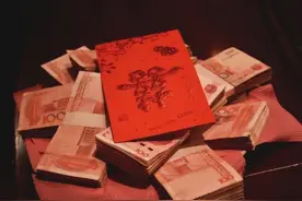 彩礼钱是空卡，婆婆抖的小机灵，为孩子的婚姻埋下隐患图片