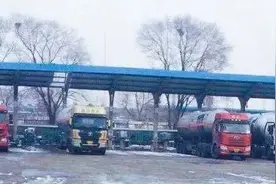 砥砺前行合作路 风雨同舟写春秋图片