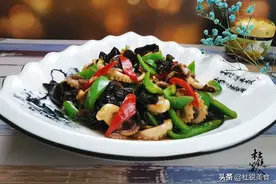 酱爆八爪鱼，海边人分享地道做法，切记这一点，八爪鱼清脆鲜嫩图片