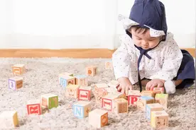 孩子的鞋不超过3双？玩具不超过5个？心理学家的分析让你大吃一惊图片
