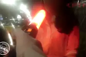 女子酒驾被抓，车上还有2个小孩，她称自己很清醒图片